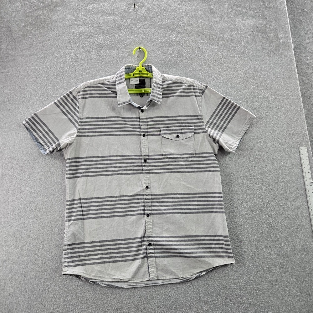 Quiksilver Men Button Up Shirt XXL Gray‎ Striped Short Sleeve